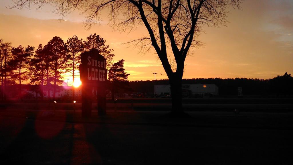 Sunset Lodge Escanaba Exterior foto